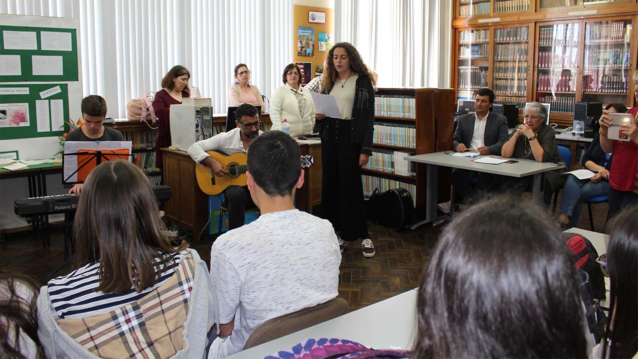 Poetry declamation during the event with live music.